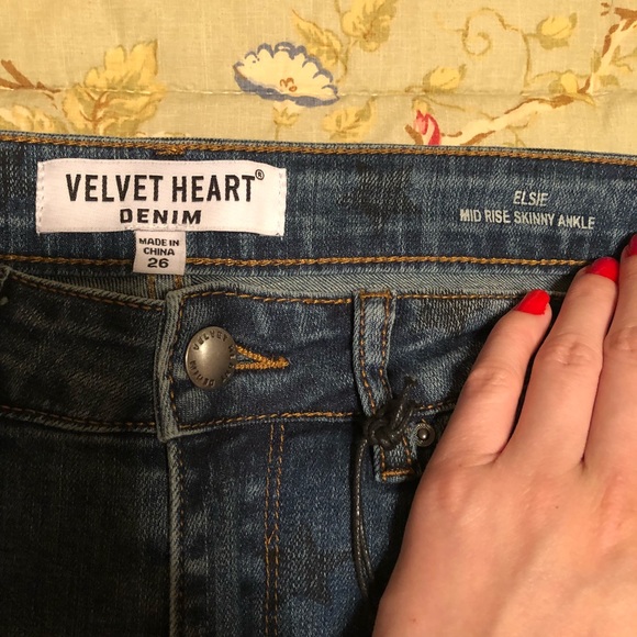 SOLD/// VELVET HEART ELSIE JEANS - Picture 3 of 8